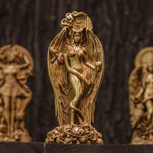 7e7388a2d4ccd4f27ad9c7a602139a97 Wooden Lilith Statue - A Sacred Channel to Inner Strength