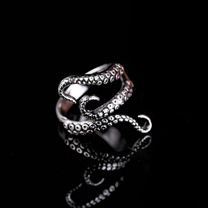 C526DC682782DFA5EB84ECB060FB0E81 Gothic Ring Titanium Steel Gothic Deep Sea Squid Octopus Ring