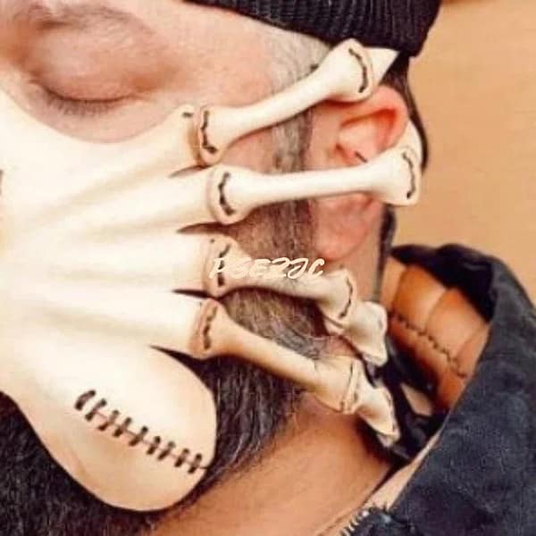 40405612d7b261554d95ab41a43d2b24 Halloween Natural Environmental Protection Latex Horror Scorpion Mask Decorative Props - view 3